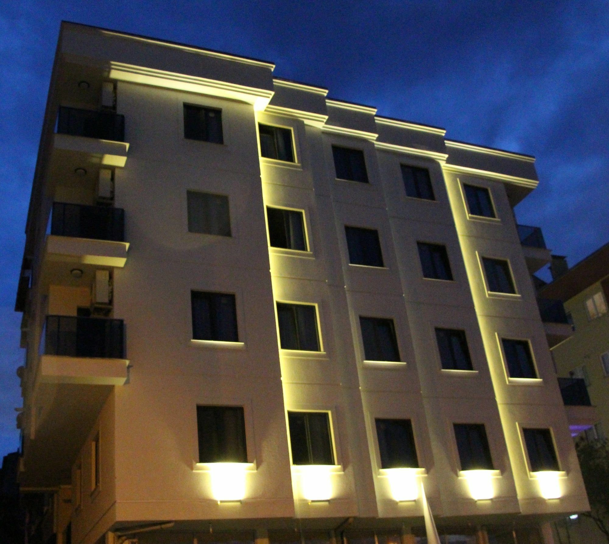 Ekinoks Suit & Apart Otel Trabzon Eksteriør bilde